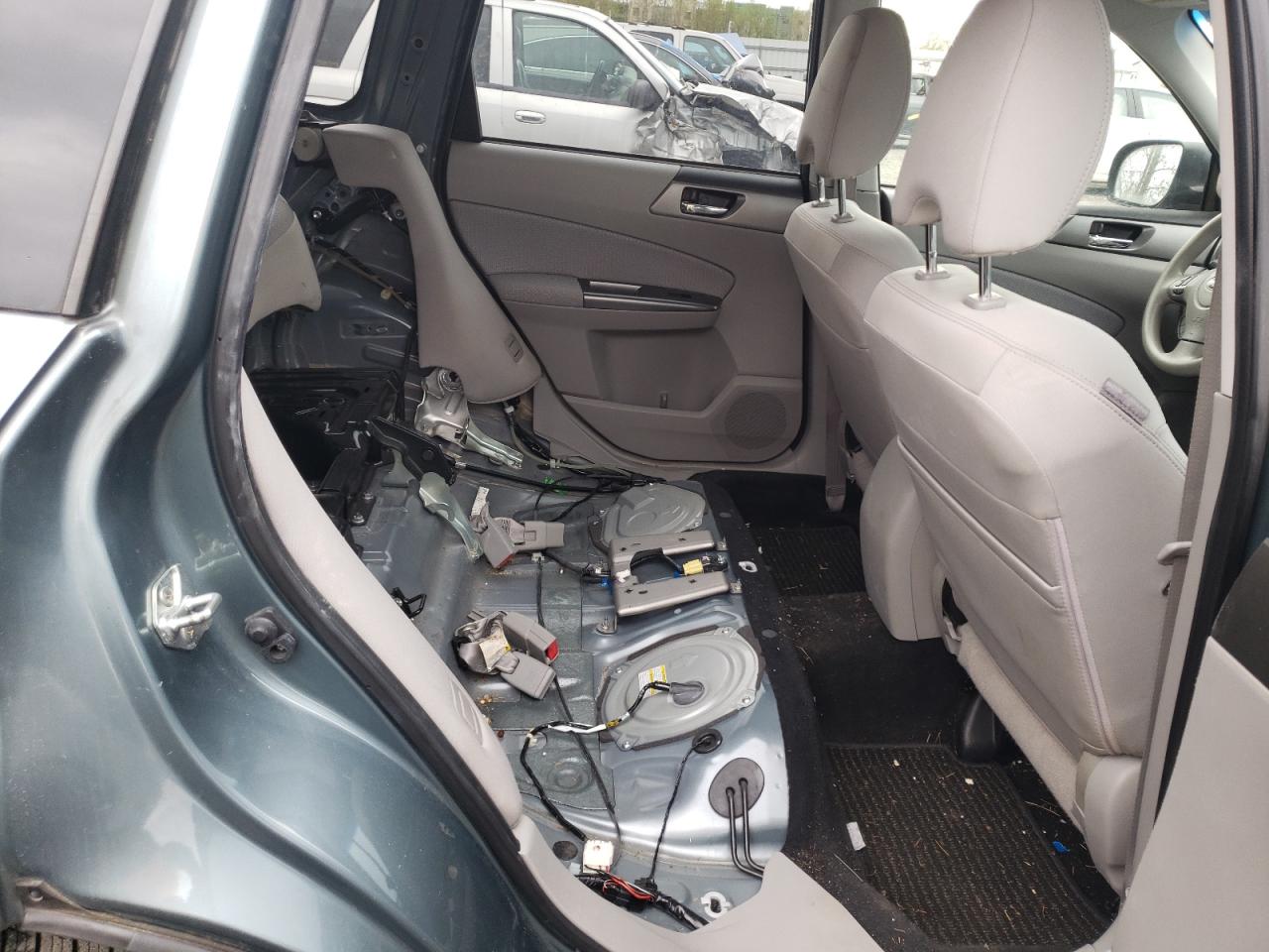 Photo 6 from auction – 2012 SUBARU FORESTER 2 with VIN JF2SHADC6CH403886