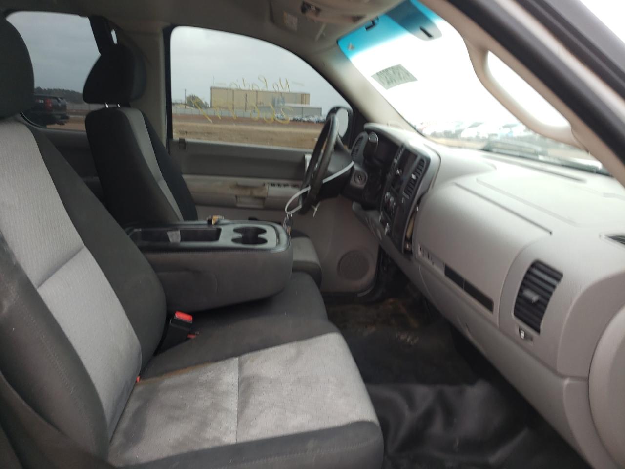 Photo 5 from auction – 2007 CHEVROLET SILVERADO with VIN 1GCEC19067Z591592