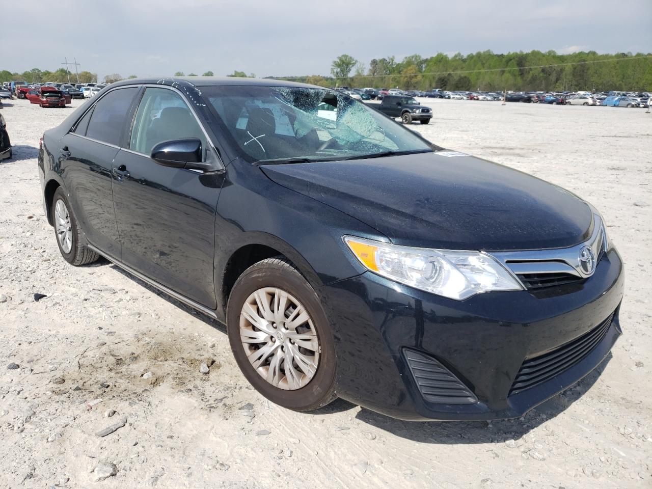 TOYOTA CAMRY BASE 2012 con VIN 4T1BF1FK2CU032656 - Foto de la subasta