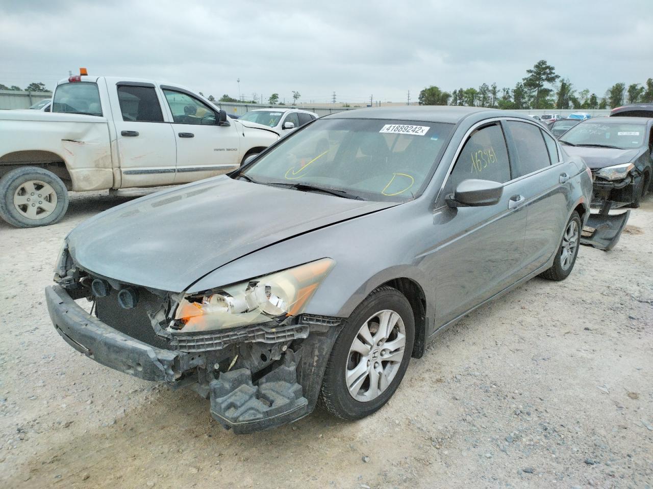 Photo 2 from auction – 2010 HONDA ACCORD LXP with VIN 1HGCP2F41AA027347