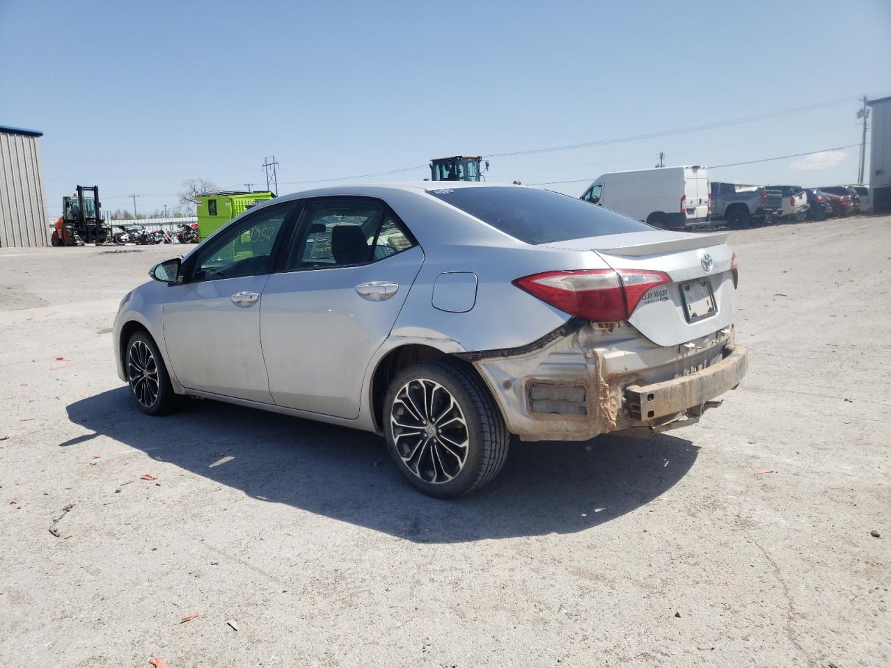 Photo 3 from auction – 2015 TOYOTA COROLLA L with VIN 5YFBURHE7FP327074