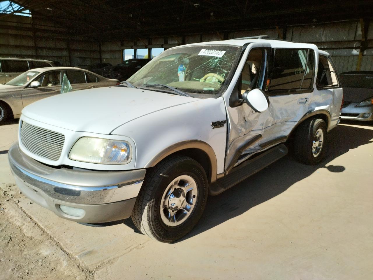 Zdjęcie 2 z aukcji – 2002 FORD EXPEDITION z VIN 1FMRU17L72LA74045