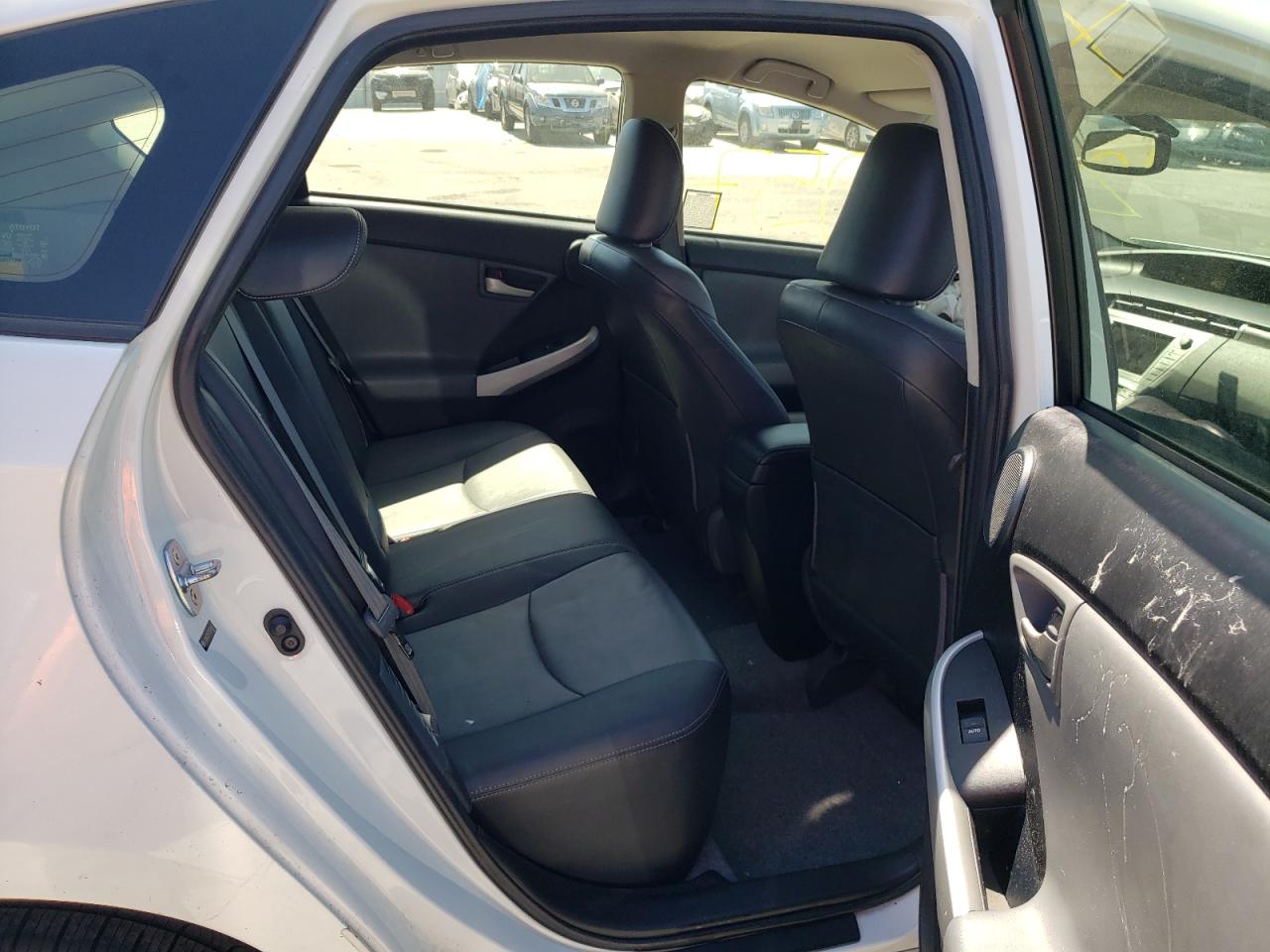 Photo 6 from auction – 2012 TOYOTA PRIUS PLUG with VIN JTDKN3DP7C3006853