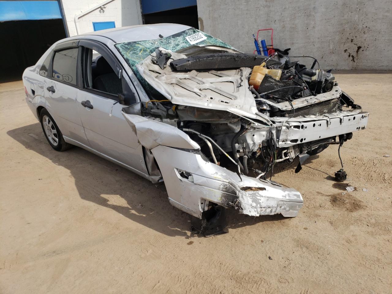 FORD FOCUS ZX4 2005 with VIN 1FAFP34N55W192409 - Photo from auction