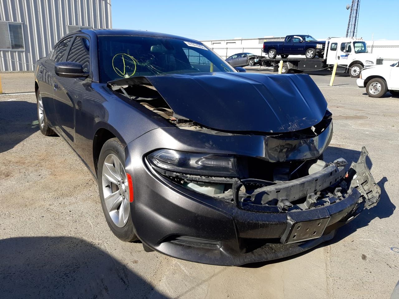 DODGE CHARGER SE 2015 with VIN 2C3CDXBG4FH925524 - Photo from auction