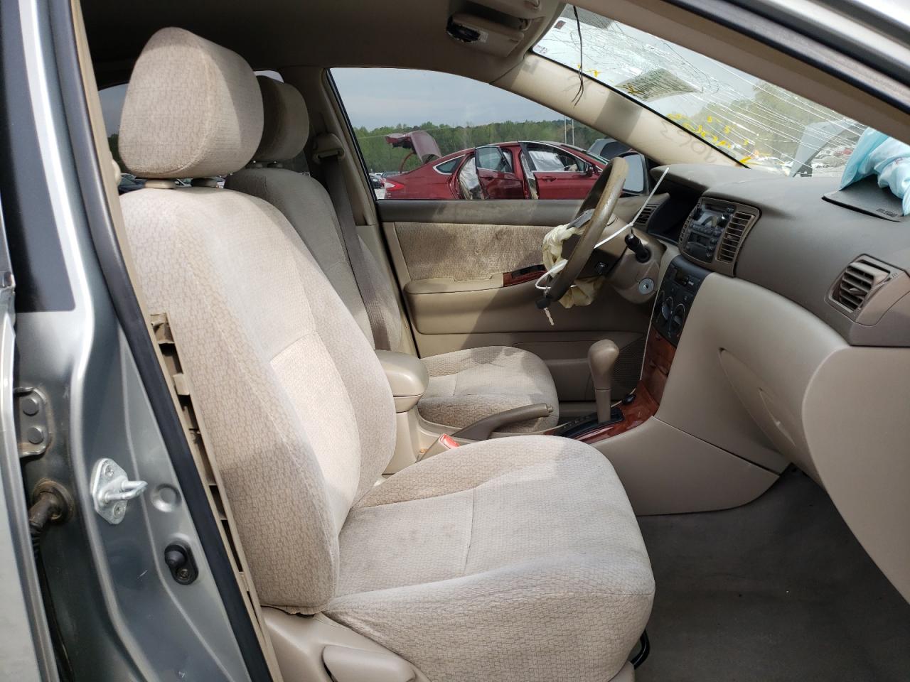 Photo 5 from auction – 2004 TOYOTA COROLLA CE with VIN JTDBR32E942029063