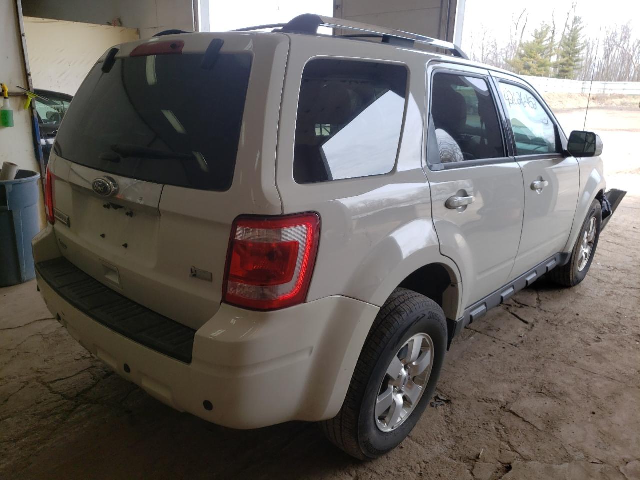 Photo 4 from auction – 2012 FORD ESCAPE LIM with VIN 1FMCU9EG0CKC79918