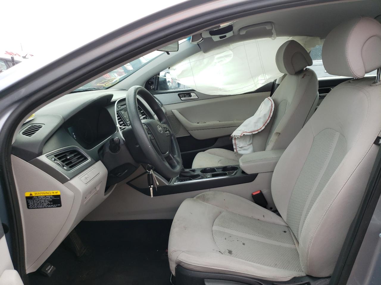 Photo 5 from auction – 2017 HYUNDAI SONATA SE with VIN 5NPE24AF7HH472270