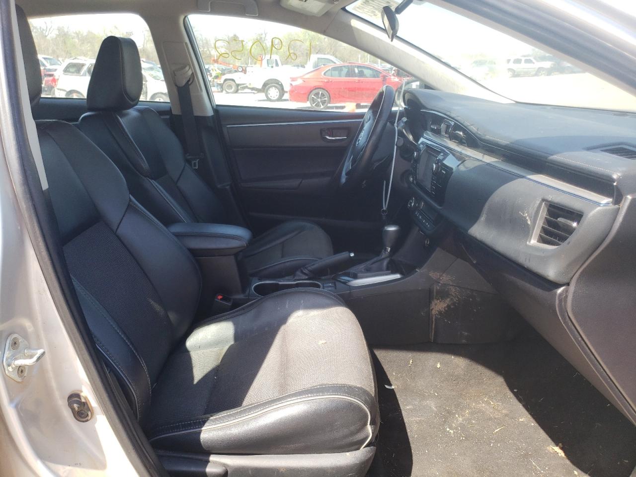 Photo 5 from auction – 2015 TOYOTA COROLLA L with VIN 5YFBURHE7FP327074