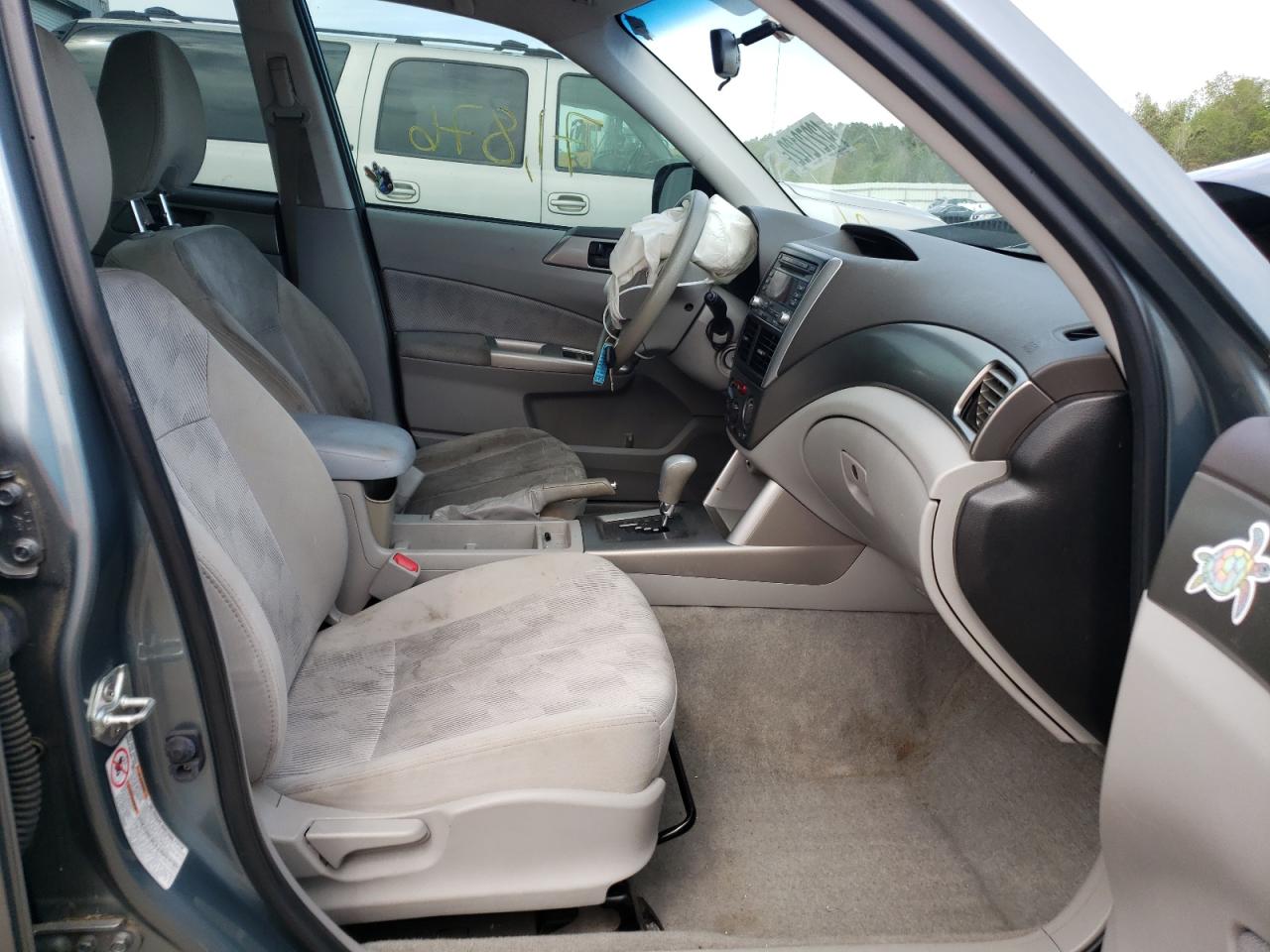 Foto 5 de la subasta – 2010 SUBARU FORESTER X con VIN JF2SH6BC3AH911584