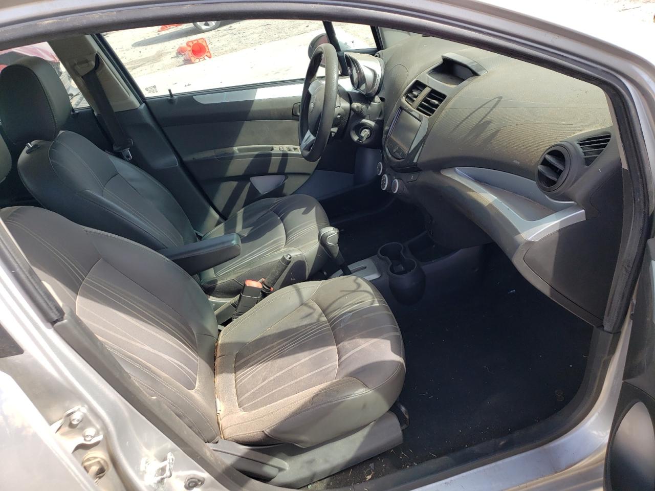 Photo 5 from auction – 2015 CHEVROLET SPARK 1LT with VIN KL8CD6S96FC732309
