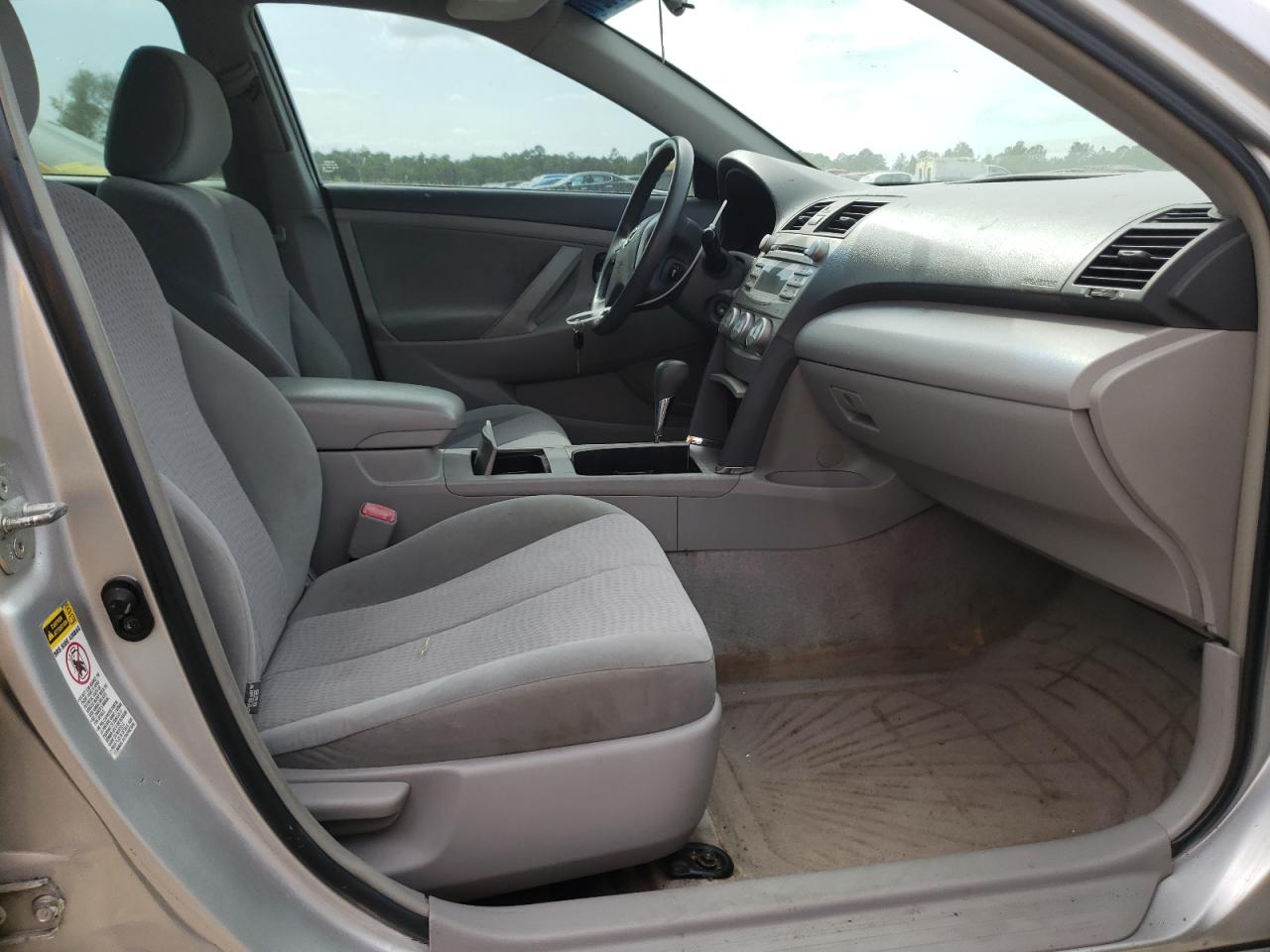 Photo 5 from auction – 2011 TOYOTA CAMRY BASE with VIN 4T1BF3EK3BU185705