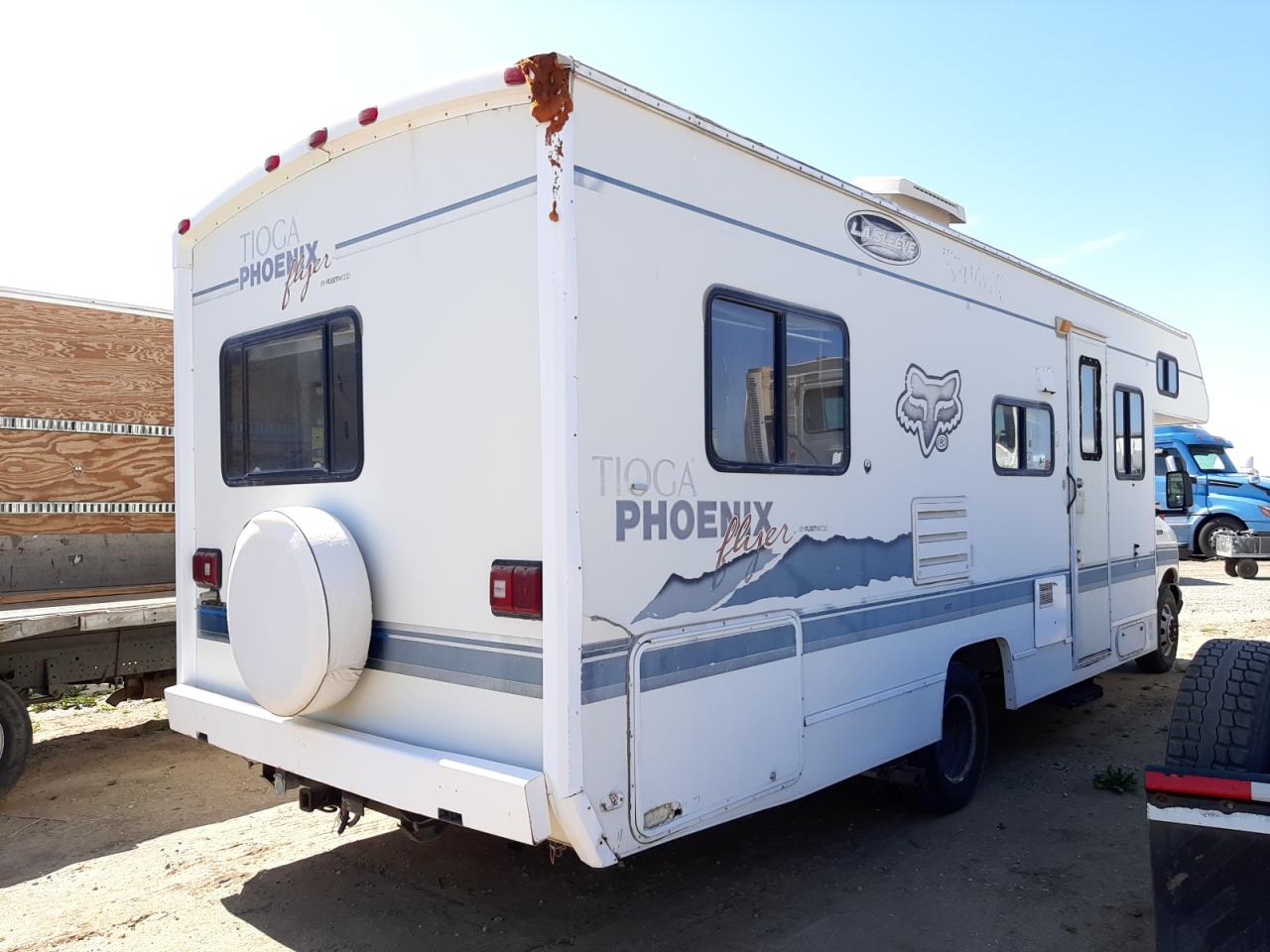 Photo 4 from auction – 1997 FORD ECONOLINE with VIN 1FDKE30GXTHB25856
