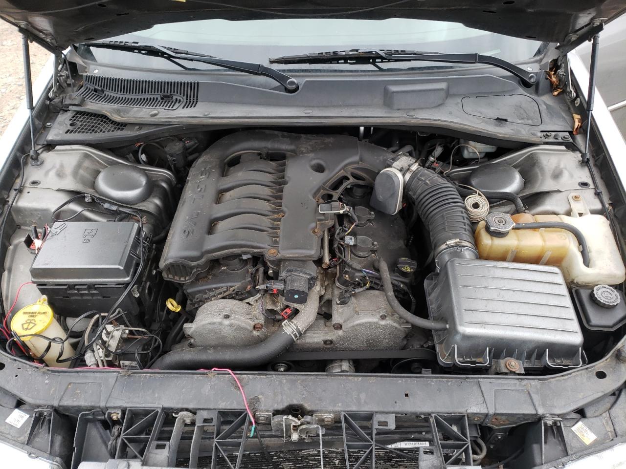 Photo 7 from auction – 2010 CHRYSLER 300 TOURIN with VIN 2C3CA1CV9AH318823