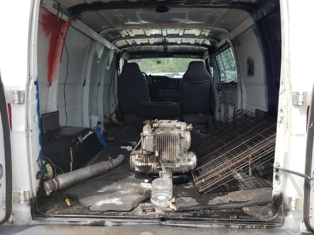 Photo 6 from auction – 2000 DODGE RAM VAN B3 with VIN 2B7KB31Y0YK160995