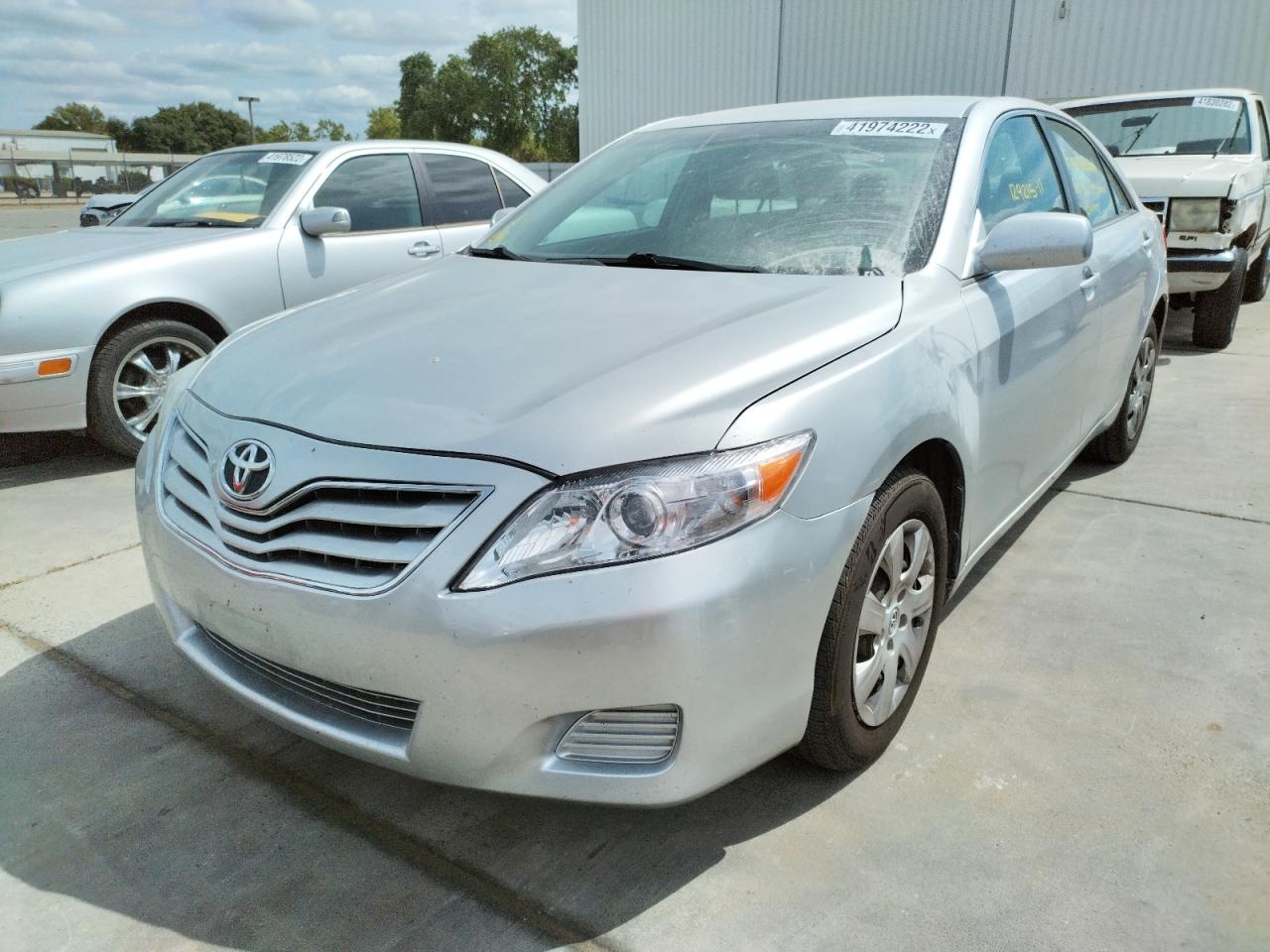 Фото 2 с аукциона – 2011 TOYOTA CAMRY BASE с VIN 4T4BF3EK4BR203764