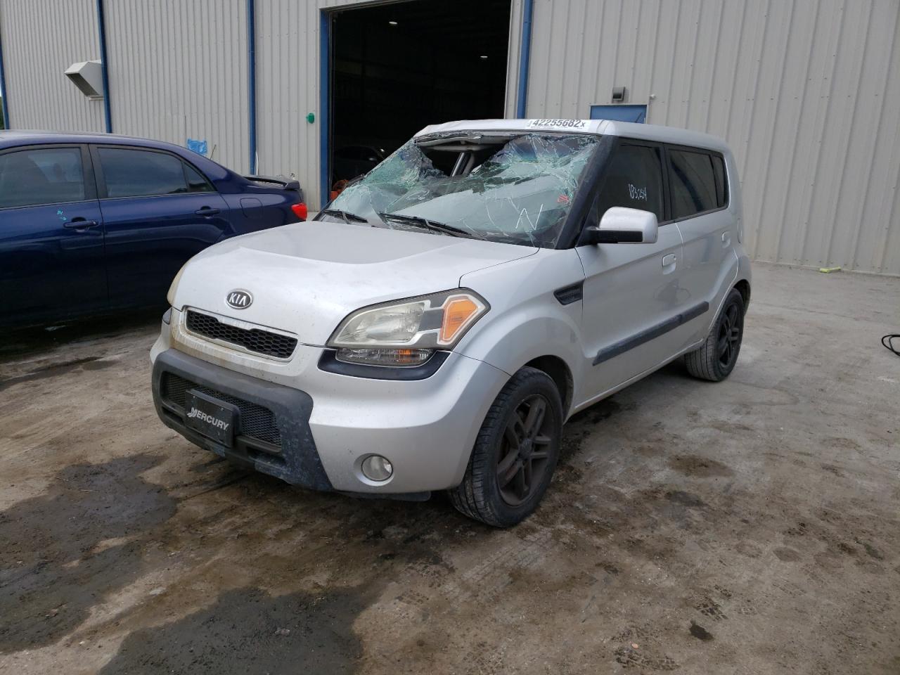 Photo 2 from auction – 2010 KIA SOUL + with VIN KNDJT2A27A7081742