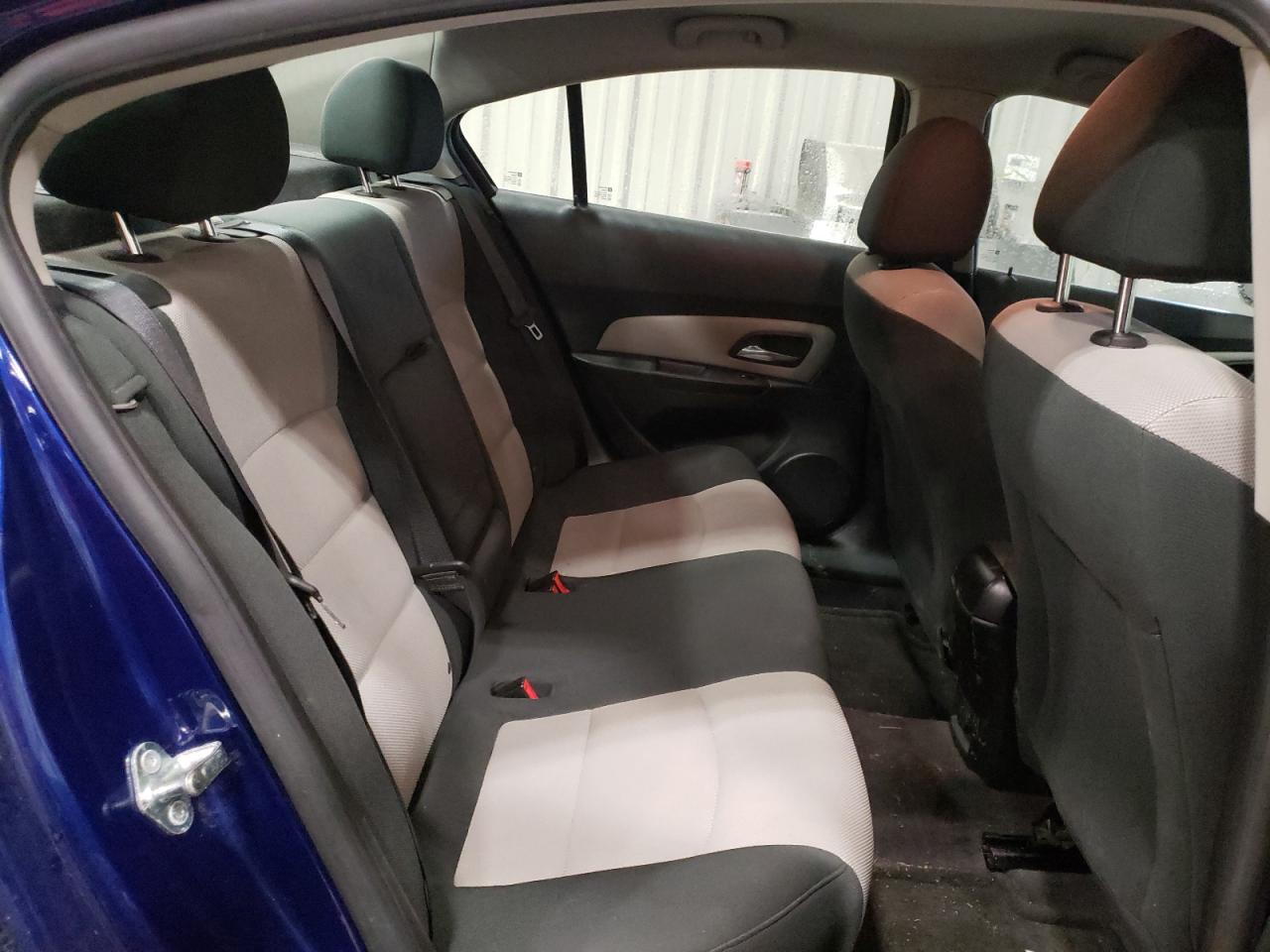 Photo 6 from auction – 2012 CHEVROLET CRUZE LS with VIN 1G1PD5SH5C7232455