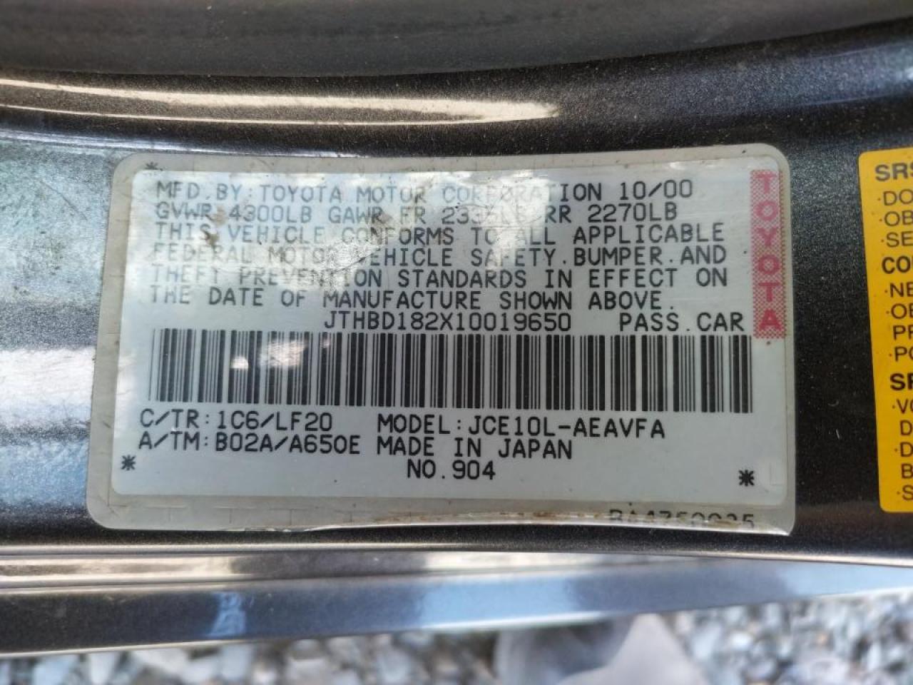 Photo 10 from auction – 2001 LEXUS IS 300 with VIN JTHBD182X10019650