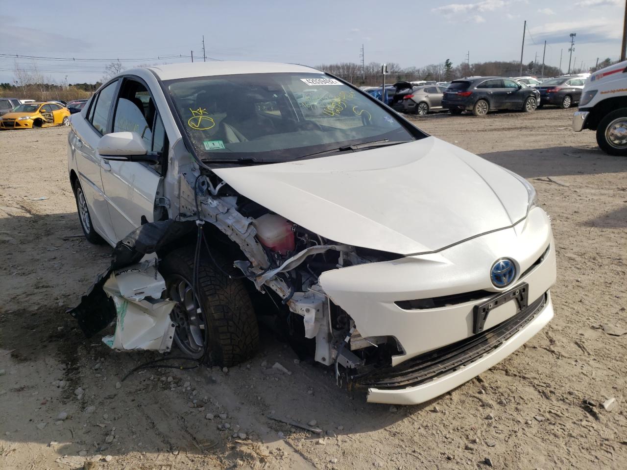 TOYOTA PRIUS 2017 with VIN JTDKARFU4H3539784 - Photo from auction