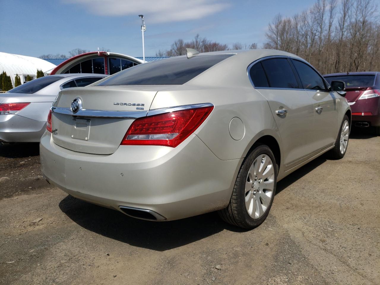 Photo 4 from auction – 2015 BUICK LACROSSE with VIN 1G4GC5G36FF255658