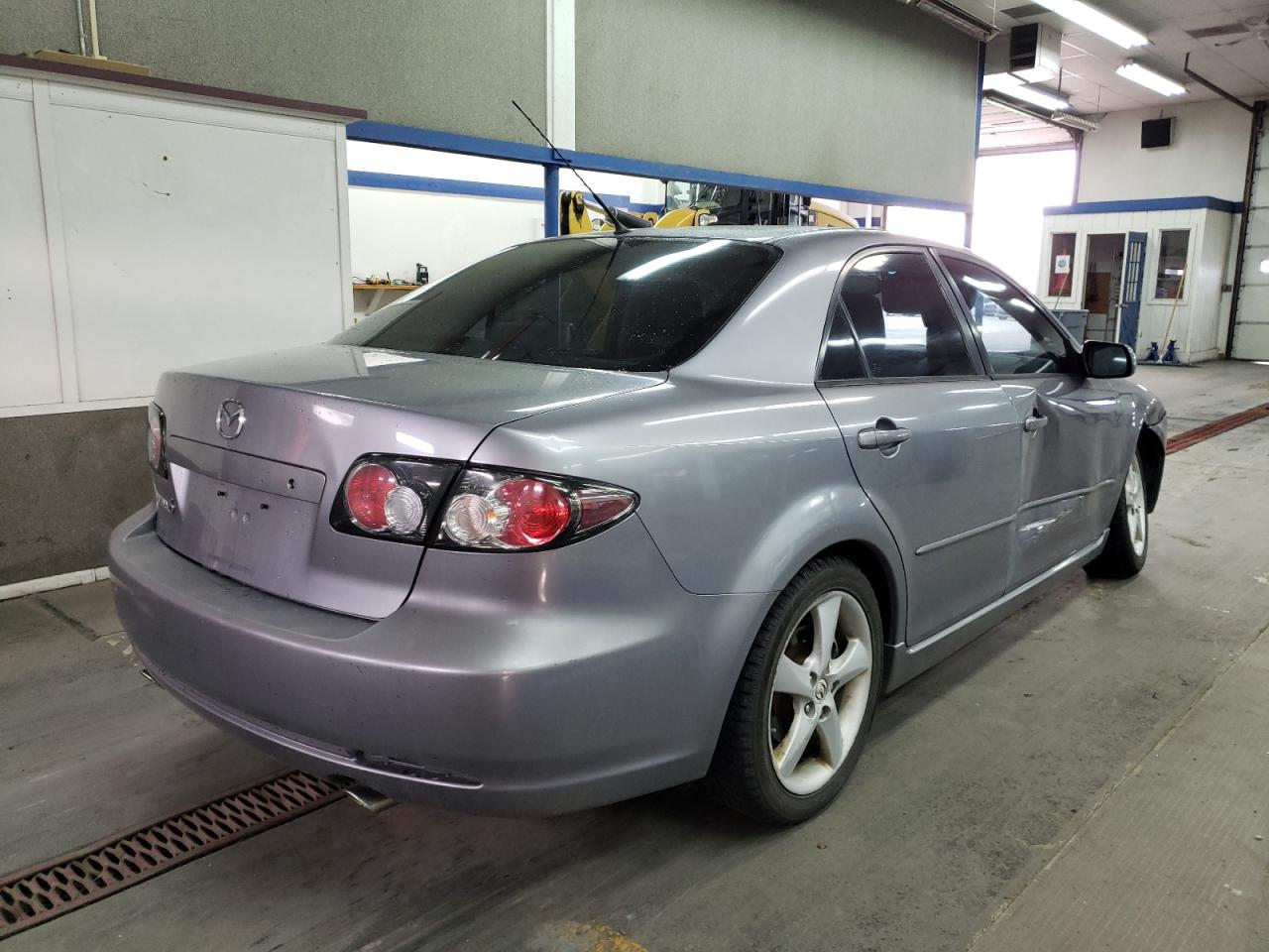 Photo 4 from auction – 2008 MAZDA 6 I with VIN 1YVHP80C385M38706