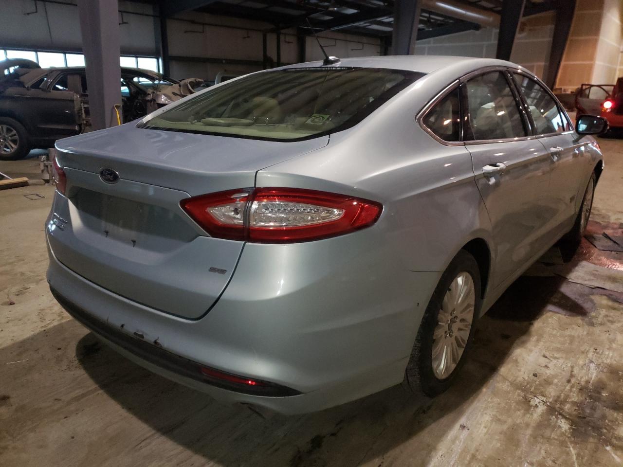 Photo 4 from auction – 2014 FORD FUSION SE with VIN 3FA6P0PU5ER270417