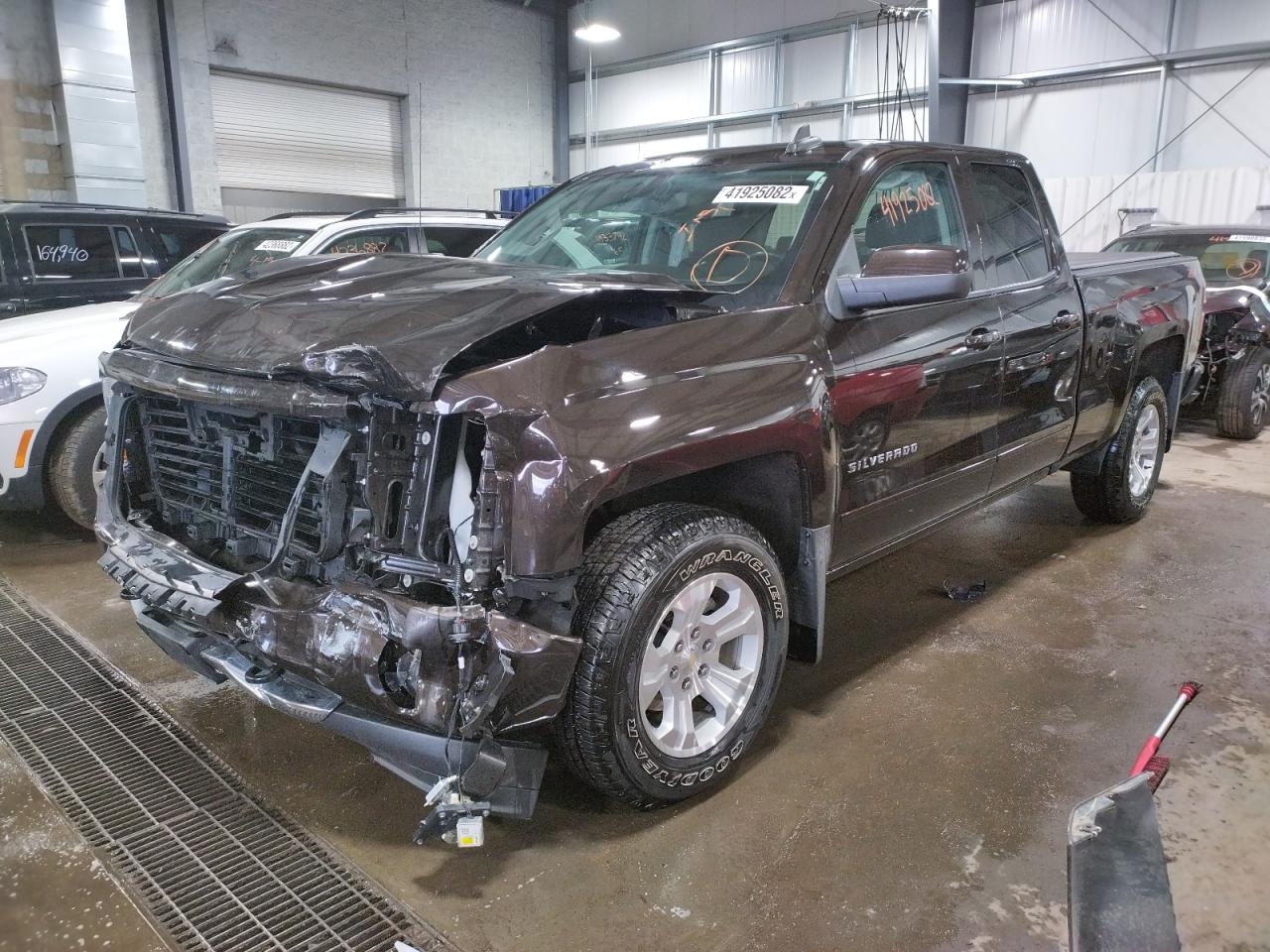 Photo 2 from auction – 2018 CHEVROLET SILVERADO with VIN 1GCVKREC7JZ192182