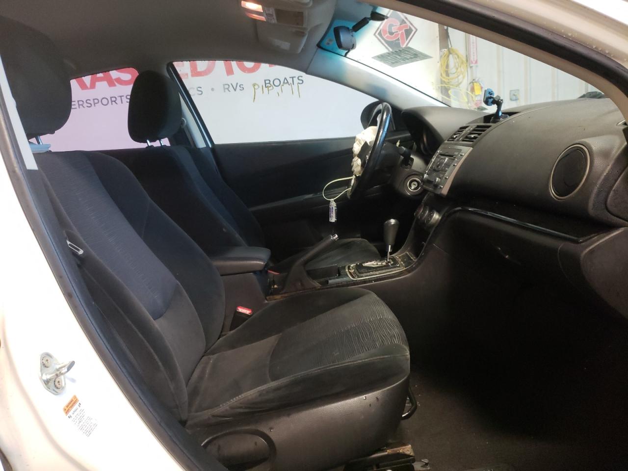 Photo 5 from auction – 2010 MAZDA 6 I with VIN 1YVHZ8CH8A5M19107