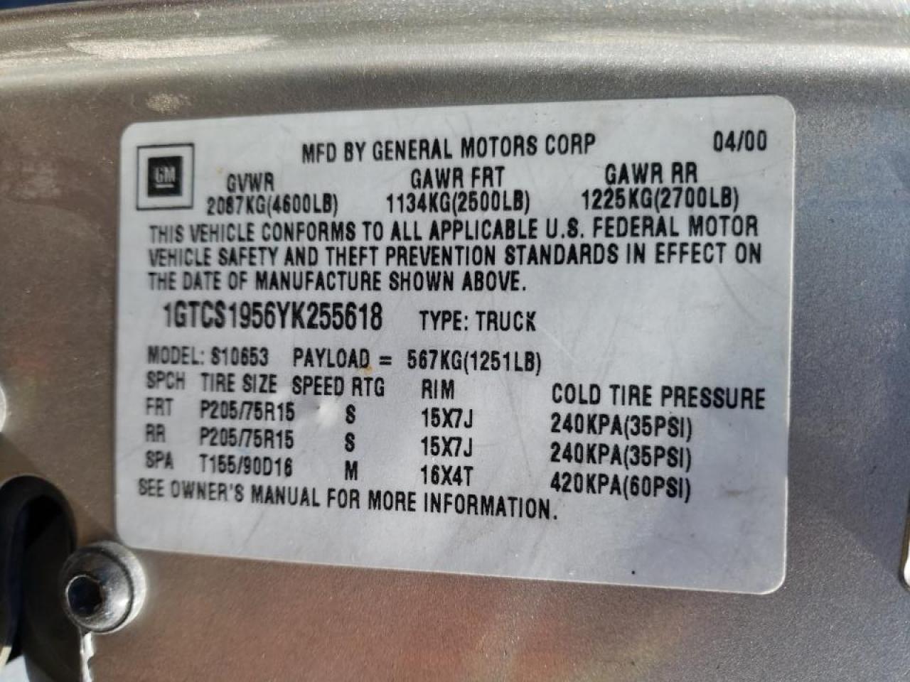 Photo 10 from auction – 2000 GMC SONOMA with VIN 1GTCS1956YK255618