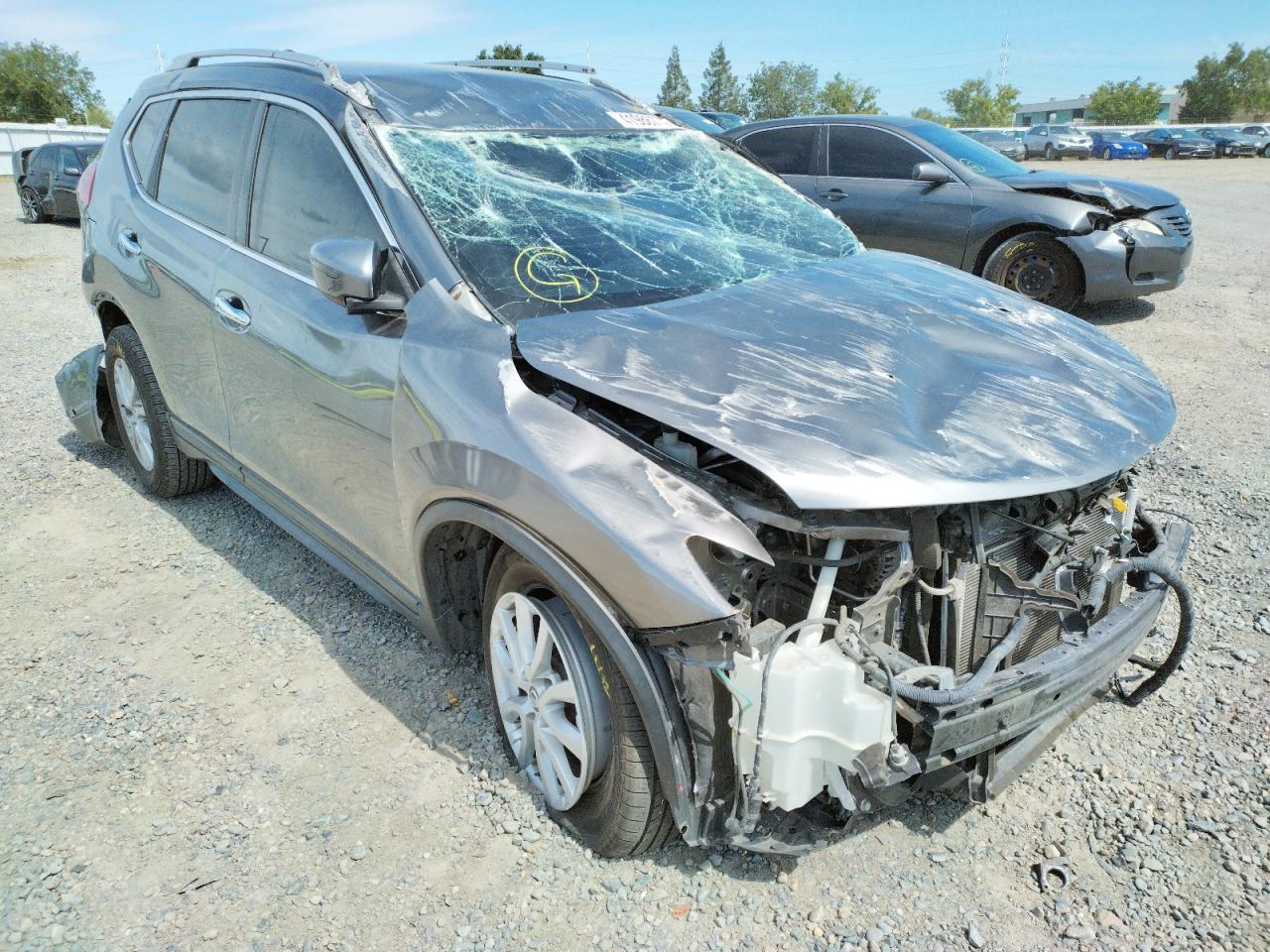 NISSAN ROGUE S 2018 with VIN KNMAT2MT1JP509759 - Photo from auction