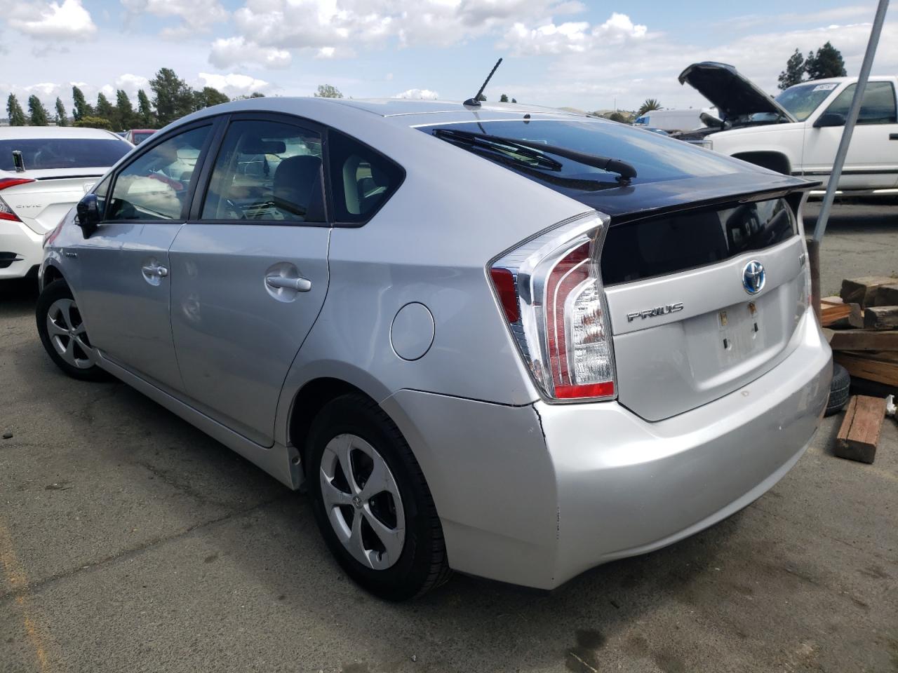 Photo 3 from auction – 2013 TOYOTA PRIUS with VIN JTDKN3DU1D5684249