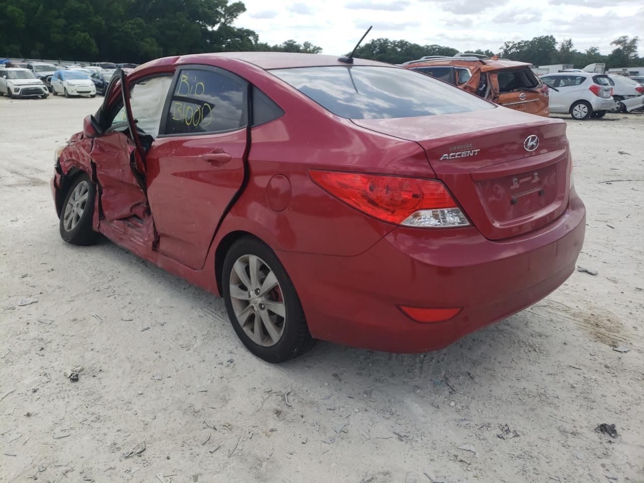 Photo 3 from auction – 2012 HYUNDAI ACCENT GLS with VIN KMHCU4AE5CU181916