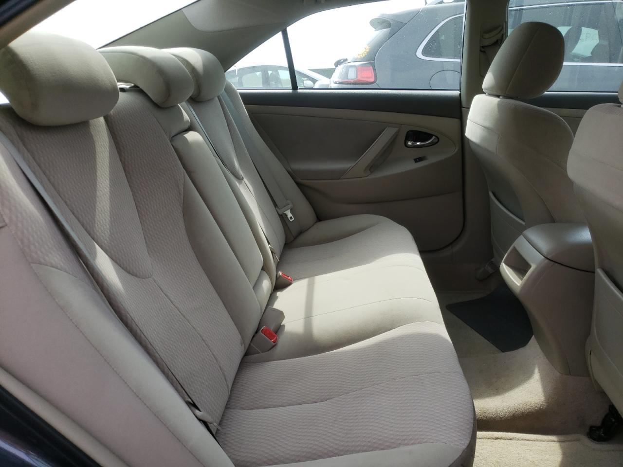Photo 6 from auction – 2010 TOYOTA CAMRY BASE with VIN 4T1BF3EK7AU054856