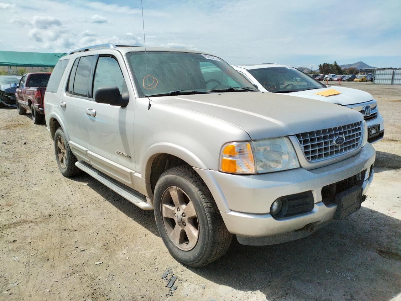 FORD EXPLORER L 2004 with VIN 1FMDU75W54ZA72174 - Photo from auction