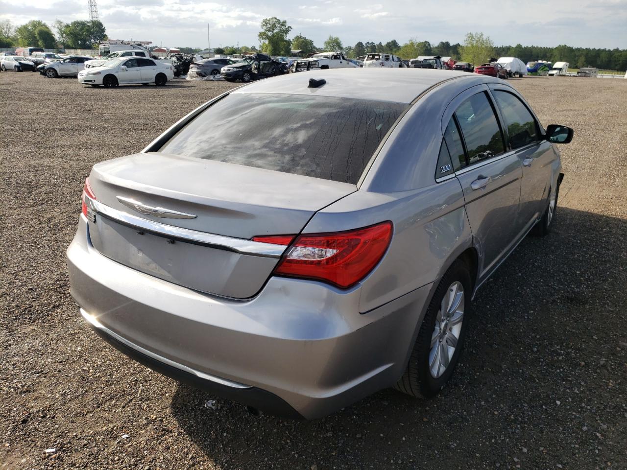 Photo 4 from auction – 2013 CHRYSLER 200 TOURIN with VIN 1C3CCBBB7DN655526