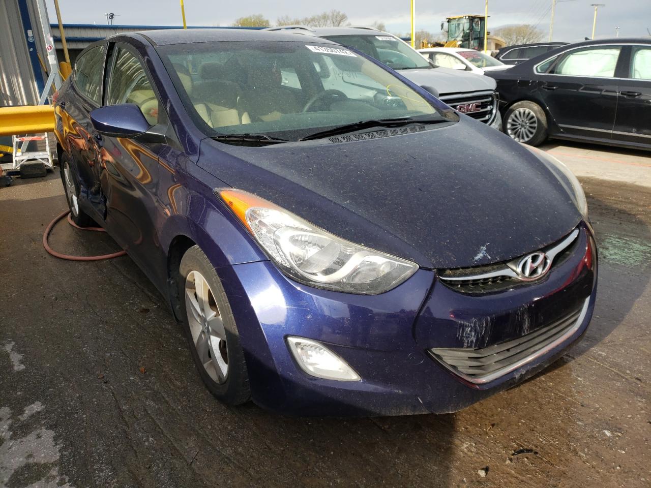 HYUNDAI ELANTRA GL 2013 with VIN 5NPDH4AE2DH404437 - Photo from auction