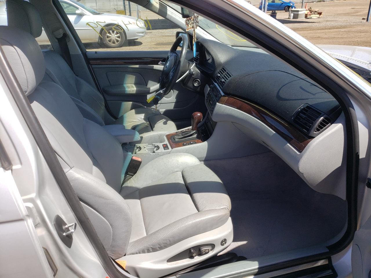 Photo 5 from auction – 2001 BMW 330 I with VIN WBAAV53451FJ65636