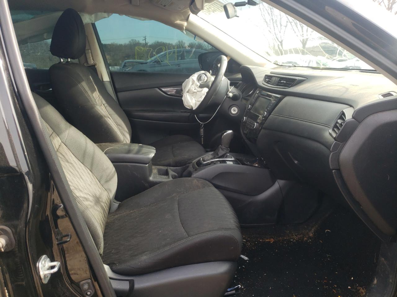 Photo 5 from auction – 2018 NISSAN ROGUE S with VIN 5N1AT2MT9JC790860