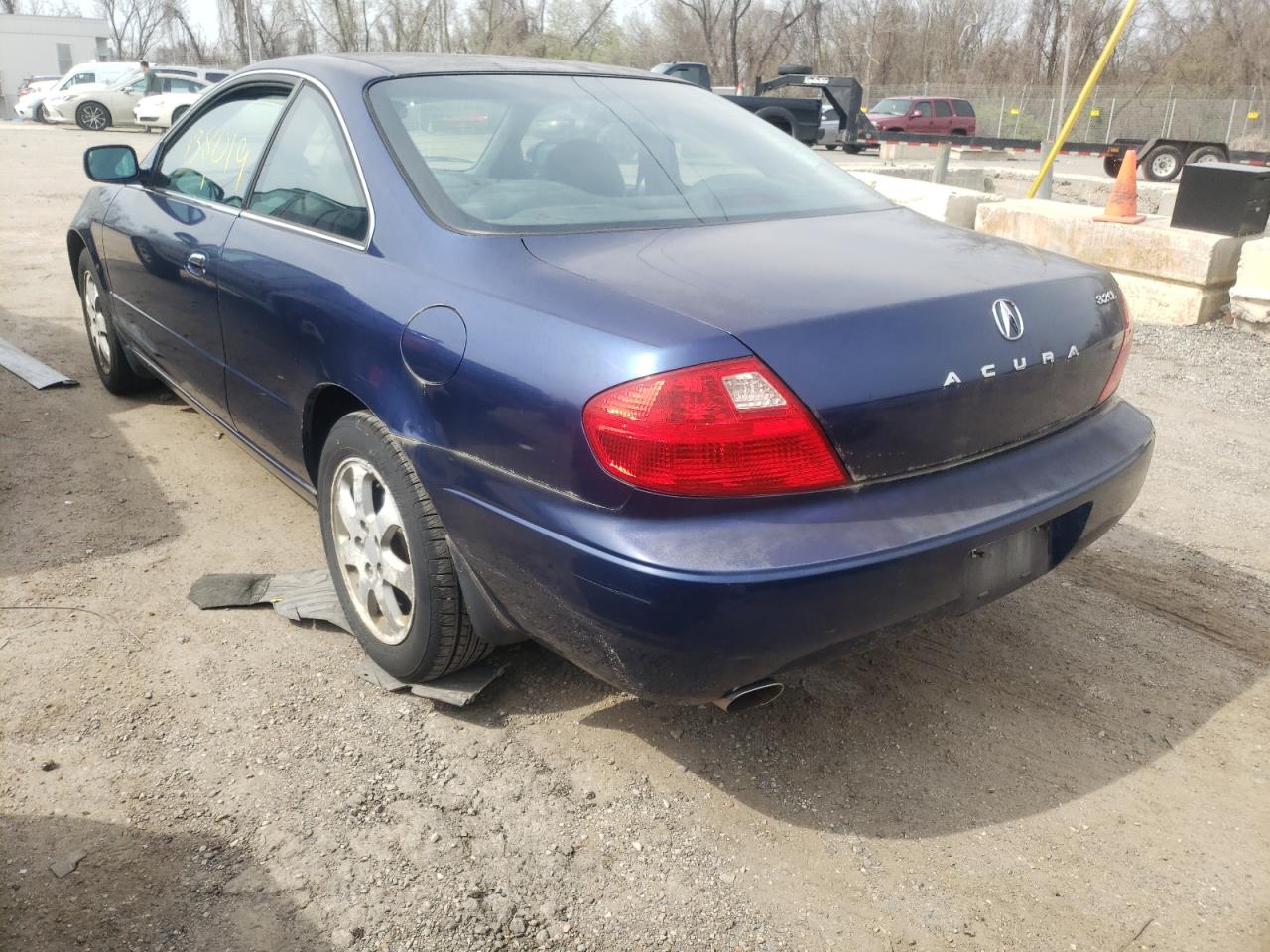 Photo 3 from auction – 2002 ACURA 3.2CL with VIN 19UYA42492A004456