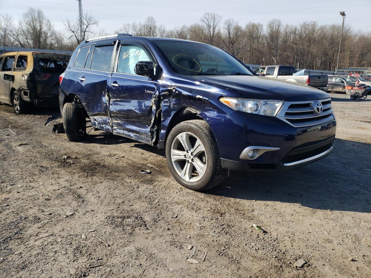 TOYOTA HIGHLANDER 2013 with VIN 5TDDK3EH0DS265080 - Photo from auction