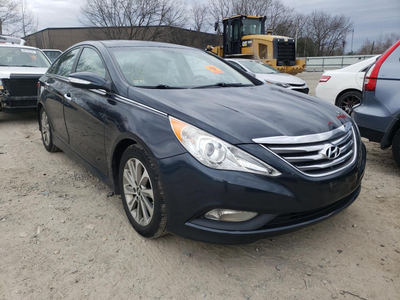 HYUNDAI SONATA SE 2014 with VIN 5NPEC4AC3EH836828 - Photo from auction