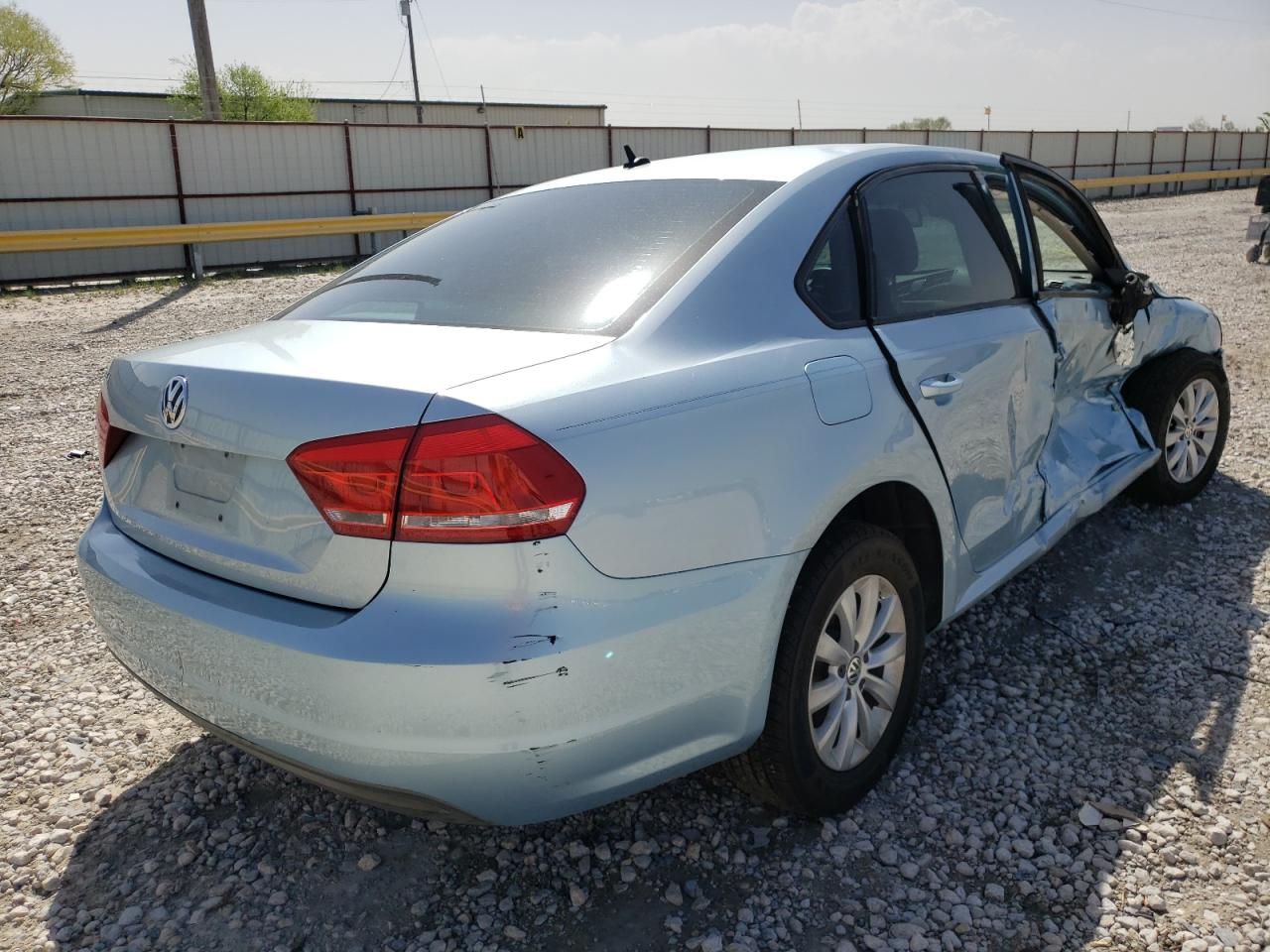 Photo 4 from auction – 2012 VOLKSWAGEN PASSAT S with VIN 1VWAH7A32CC058545