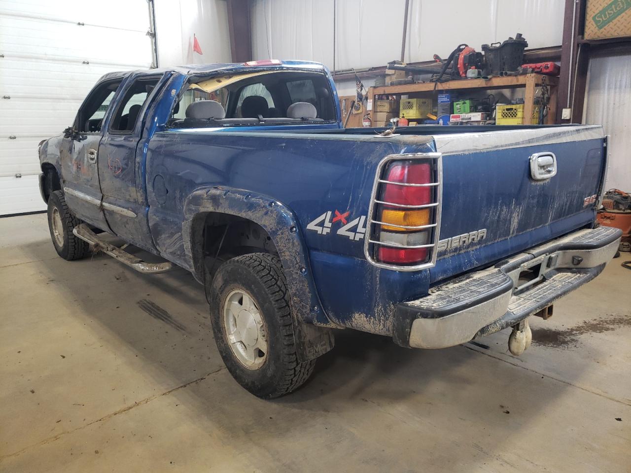 Photo 3 from auction – 2004 GMC NEW SIERRA with VIN 2GTEK19V541325709