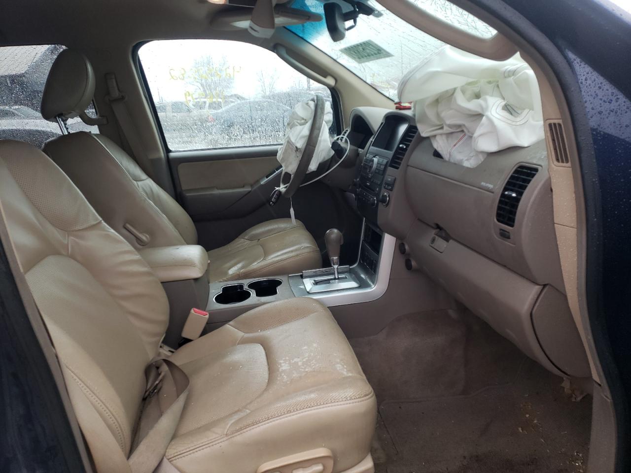 Photo 5 from auction – 2011 NISSAN PATHFINDER with VIN 5N1AR1NN1BC610121