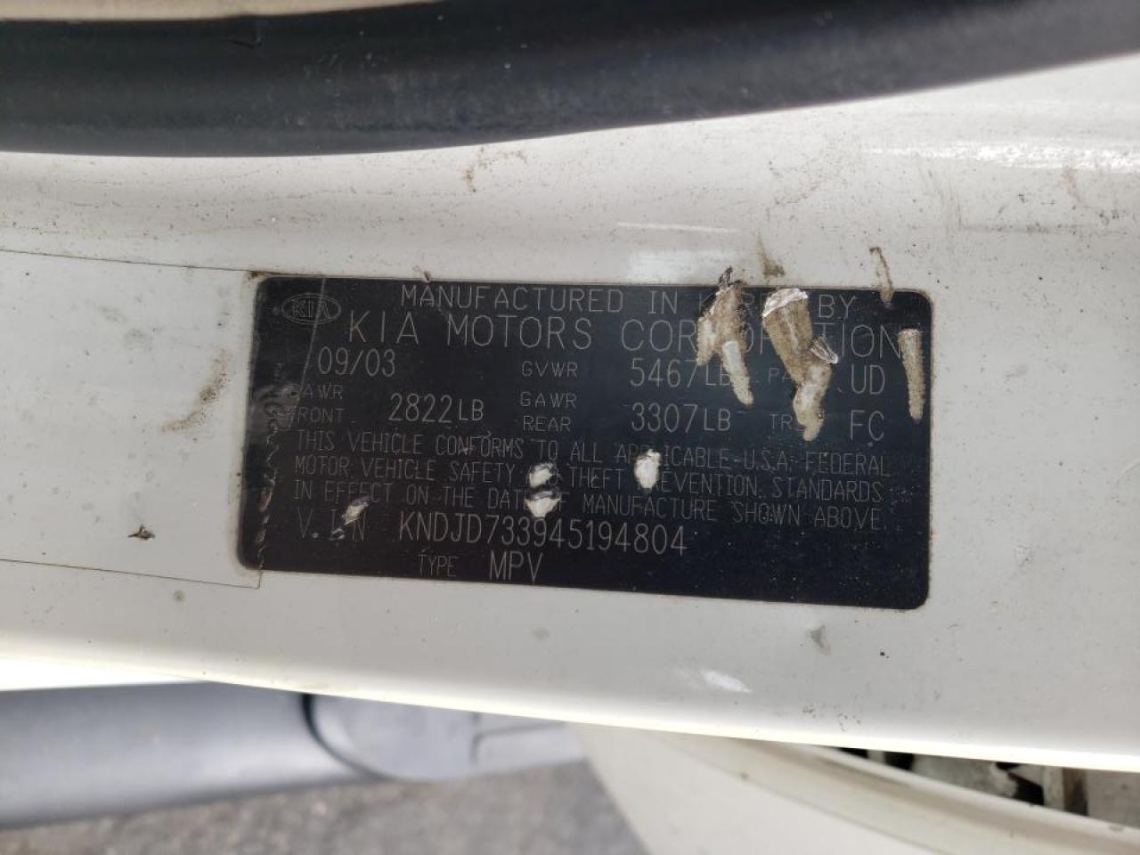 Photo 10 from auction – 2004 KIA SORENTO EX with VIN KNDJD733945194804