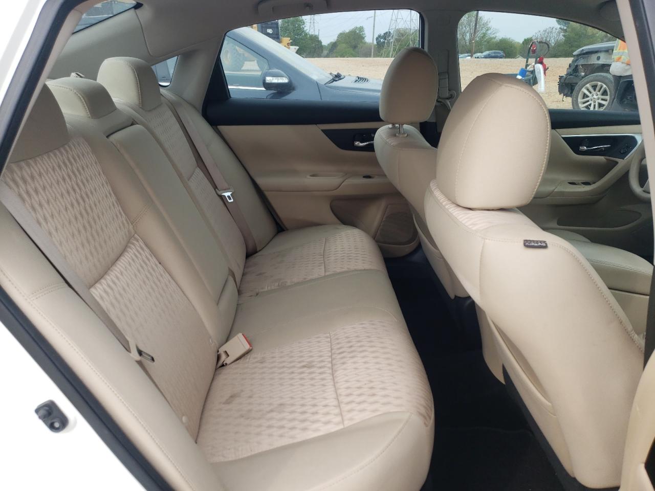 Photo 6 from auction – 2016 NISSAN ALTIMA 2.5 with VIN 1N4AL3AP3GC205058