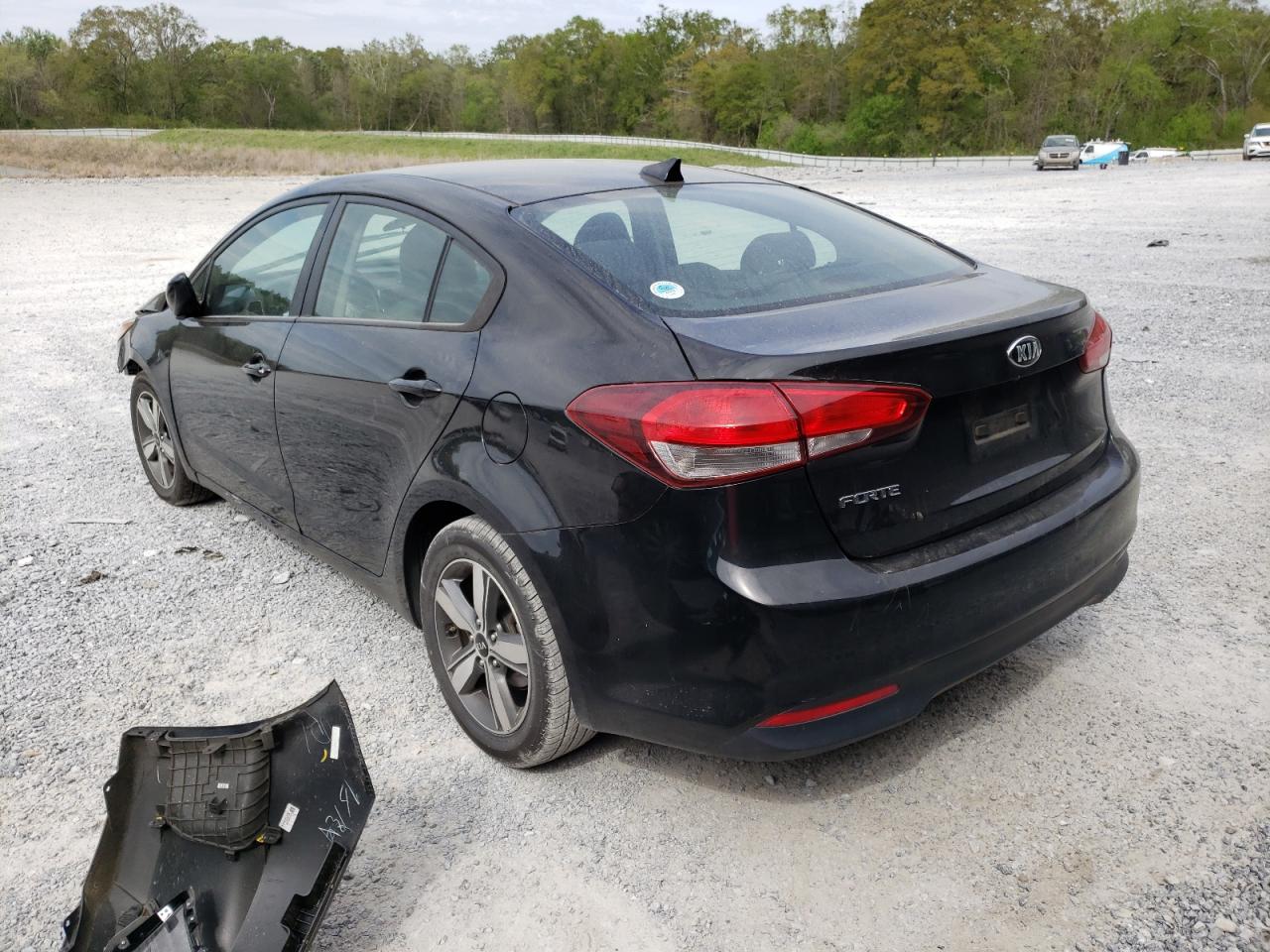 Photo 3 from auction – 2018 KIA FORTE LX with VIN 3KPFL4A74JE170276