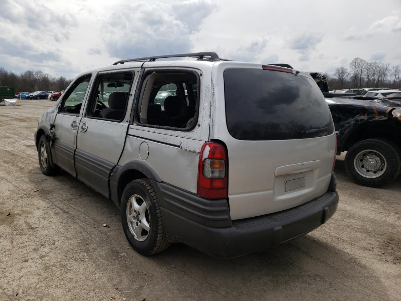 Photo 3 from auction – 2003 PONTIAC MONTANA with VIN 1GMDX03E83D141153