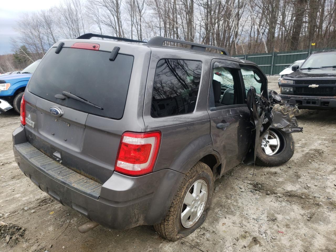 Photo 4 from auction – 2011 FORD ESCAPE XLT with VIN 1FMCU9D71BKB08790